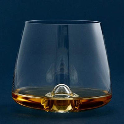 Novelty designed hand blown whisky glass, Special whiskey glass with concave bottom