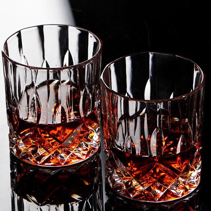 Diamond cut Scotch whisky glass, personalized unique whisky glasses